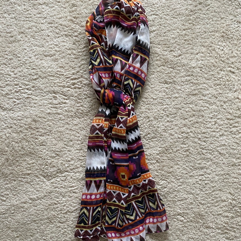 Lightweight Tribal Print Scarf